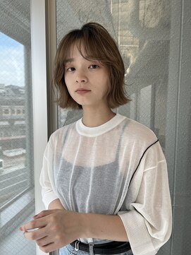 ニューヨークニューヨーク 三宮駅前店(NYNY) レイヤーボブ+顔まわりレイヤー+透明感カラー