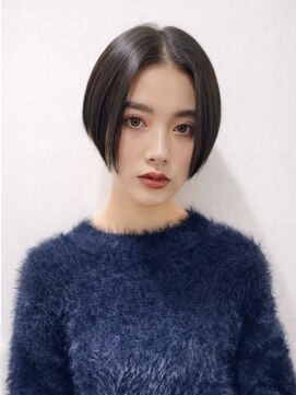 エアー 青山(AIR) 前髪あり耳掛け丸みくびれショートボブ20代30代40代50代