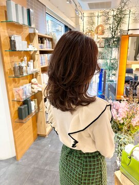 エイゾー(EIZO) 30代40代/ウルフレイヤー/レイヤーカット/ウルフカット/レイヤー