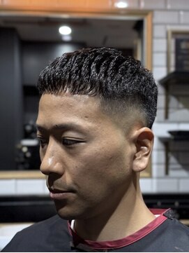 オトコデザインゼニストウキョウ(OTOKO DESIGN ZENITH TOKYO) クロップ アイロンパーマ メンズ