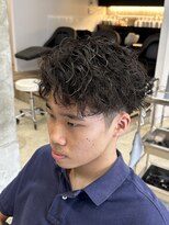 リット(lit.) MEN’S HAIR/サーフカール/刈り上げセンターパート/守谷