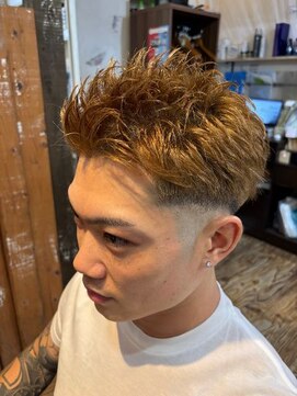 フィールドヘアー スパイキーショート×スキンフェード<理容室>＜八千代＞