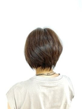 クオリス 赤塚店(QUALIS) 30代40代50代大人カッコいい/前下がり/ショートボブ/くびれ/丸み