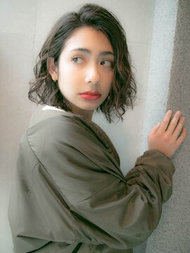 ルティア(Lutia) かきあげバング 大人可愛い 小顔ヘア