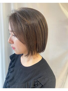 ラニヘアサロン(lani hair salon) ナチュラルベージュのミニボブ