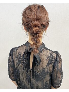 フィオーレ ヘアデザイン(FIORE hair design) 編みおろし　結婚式　お呼ばれ