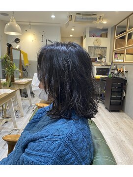 トムボーイ 練馬中村橋店(TOMBOY) ミディアムパーマスタイル