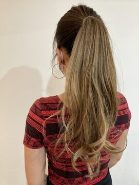 ツムグ 代官山 中目黒(TUMUGU) 大人かわいいヘアヘルシースタイル脱白髪染めサンドベージュ