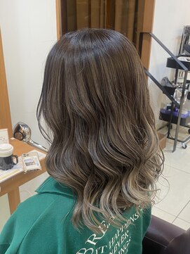 アンドバイモードケイズ (and by MODE K's) 【サロンスタイル】エアタッチグラデーション