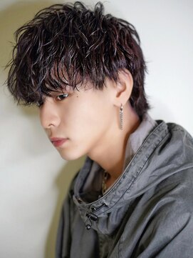 アルファ 新宿(alpha) フェザーパーマ/刈り上げセンターパート/サーフカール[新宿]