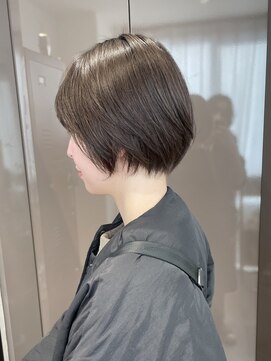 クエ(QUE) 小顔ショート/レイヤーショート