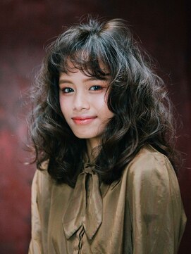 スタリー(Starry) ドールウェーブ/20代/30代/40代/ハレマチ通り