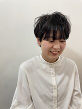 ヘアーアンドメイクアップモパ&nbsp;クシュっとショートスタイル