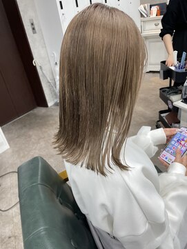 リミットバイアフィナー 大宮店(limit by Afinar) ミルクティーベージュ