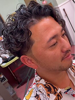 いなたいバーバーの写真/【男を磨くならここ！】各種フェードパーマお任せ下さい！あなたの個性を引き出すスタイルをご提案します。