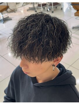 ルクール ヘアー プレジー(Le Coeur HAIR Plaisir) 細めハイライト&ツイストスパイラルパーマ