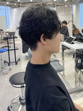 ユーフォリア 渋谷グランデ(Euphoria SHIBUYA GRANDE) ニュアンスパーマ　刈り上げ　スパイラルパーマ　MOMO