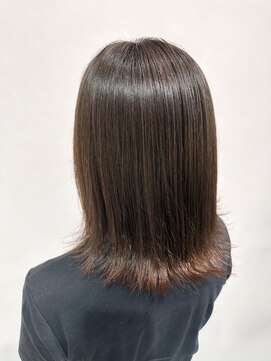 アッカ(ACCA by e.m.a) ナチュラル外ハネ