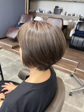 バセット バイ アルター 鎌取店(basset by aL-ter) 前下がりショート