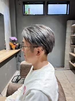 オーロラヘアー(Aurora hair)の写真/プライベートもビジネスもキマるスタイルをご提案！再現性◎で毎日のお手入れが簡単になるデザインをお届け