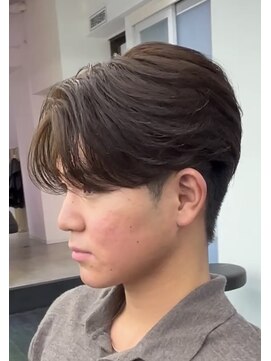 ヘアアンドフェイス ルースト(hair&face ROOST) MEN’S HAIR/曲がる縮毛矯正/刈り上げセンターパート/円町