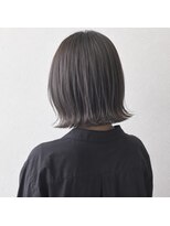 アンリエラ(Unliera) 切りっぱなしボブ/グレージュ/松山美容室
