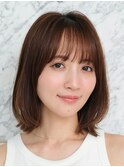 表参道酸性ストレート艶髪ミディアムレイヤーアッシュグレー30代