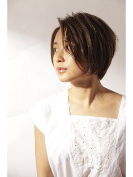ヘアーサロン ジュエール(jyue-ru) [北谷]ショートボブで360°素敵に・・・