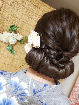 ヘアースポットイング(ing) ローウェイトシニヨン