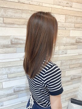マーリャヘアー(mallia hair) ナチュラルなストレートヘアー