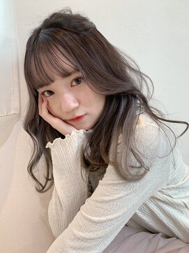 アンニュ(annuy) イヤリングカラー×韓国風ハーフアップ