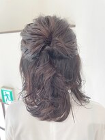 ロカ(Roca)&nbsp;ミディアムレイヤー×ゆるふわパーマ