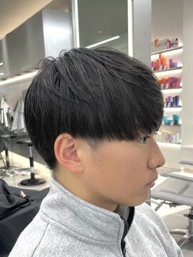 アールプラスヘアサロン(ar+ hair salon) ツーブロック刈り上げマッシュ