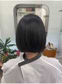 まとまる切りっぱなしボブ