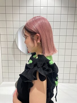 ニトバイアンキシム(nit by ahnkism) ボブミルクティーベージュブリーチダブルカラー堀江