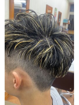 アクトヘアー(act hair) ブリーチ白髪ぼかしメッシュ