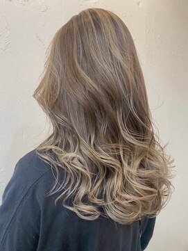 ロミー 本厚木(ROMMY.) 20代~50代☆ロングブリーチくすみベージュ韓国風巻き本厚木