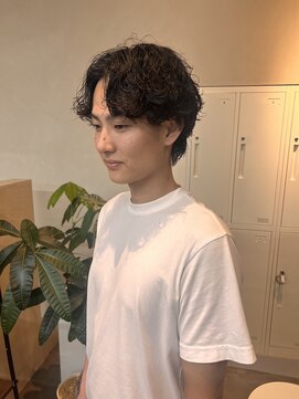 アルディイースト(hardi EAST) 襟足長めの波巻きパーマ