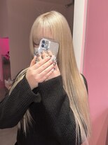 ダズリングディア(Dazzling Deer)&nbsp;ミルクティベージュ／ロング／ハイトーン／ストレート