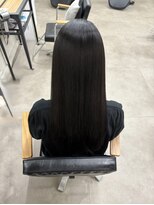 ヌークバイラヴェスト 四日市(neuk by lovest)&nbsp;韓国スタイル　顔まわりを流してウェーブで仕上げ