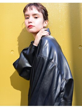 ロイジー(roijir) roijirイルミナインナーカラーxスパイラルxセンシュアルショート