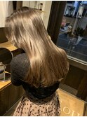 【novem】水素カラー×ベージュ20代/30代/40代/50代