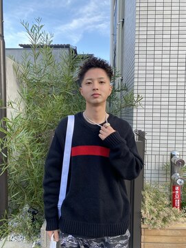 サブトル(subtle) スキンフェード　ツイストパーマ【tasuku】