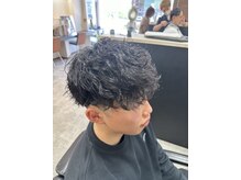 フリーゼアコマキ(FRISEUR)