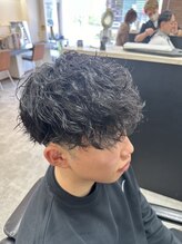 フリーゼアコマキ(FRISEUR)