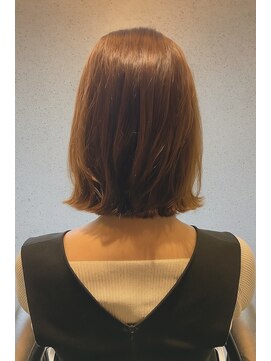 トリコ ショップアンドヘアサロン(tricot shop hair salon) ぱつんとロブ  ベージュブラウン  ブリーチなし