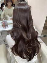 ユニ 表参道(uni)&nbsp;大人気の韓国女優風くびれレイヤーカット