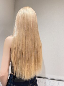 カルフール オハナ せんげん台西口店(Carrefour OHANA) ブロンドカラー・ケアブリーチ・ハイトーンカラー・外国人風ヘア