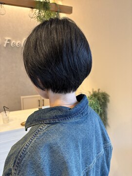 フィーラ(Feela) 丸みショート