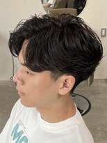 ブルニール 中崎町(BLEUNIR) フェザーパーマ フェザーショート メンズ センターパート